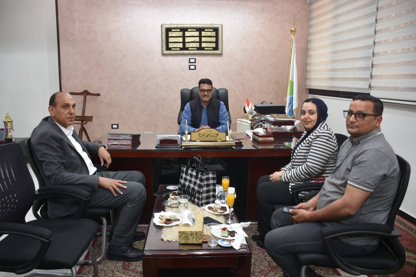 رئيس شركة مياه بالقليوبية يلتقي النائبة دنيا سيف لبحث ملفات مهمة مياه الشرب والصرف الصحي بالمحافظة