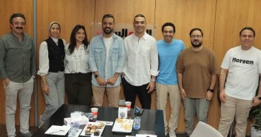 أبطال مسرحية التياترو فى ضيافة اليوم السابع