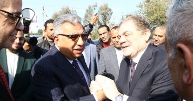 وصول رئيس حزب الوفد ومحافظ الدقهلية لحضور احتفالية حصاد التميز