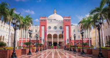 الجامعة البريطانية في مصر تستقبل أمير رومانيا