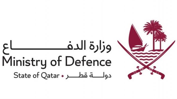 الدفاع القطرية: بدء عمليات البحث عن أفراد طاقم المروحية التي سقطت في المياه الإقليمية