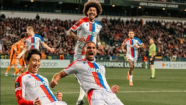كريستال بالاس يفوز على شاختار 3-1 ويضع قدما في نهائي دوري المؤتمر الأوروبي (صور)