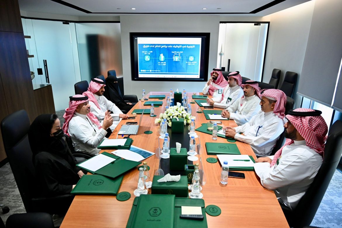 الهيئة العليا للأمن الصناعي وجمعية طويق تبحثان تعزيز الشراكات لتنمية وتمكين الكوادر الوطنية