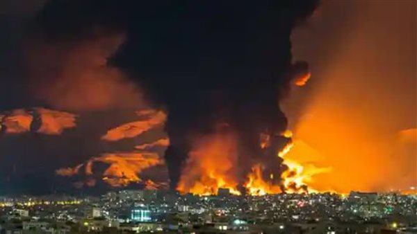 هل قتل نتنياهو.. أليكس جونز يكشف خطة اختفاء نتنياهو وإشاعات وفاته