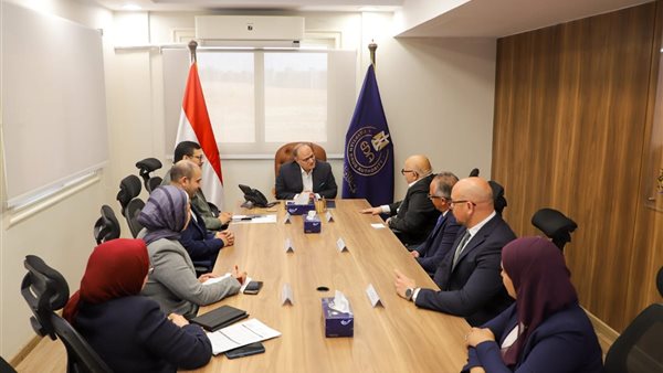 الغمراوي: دعم التصدير أولوية لتعزيز مكانة الدواء المصري عالميًا