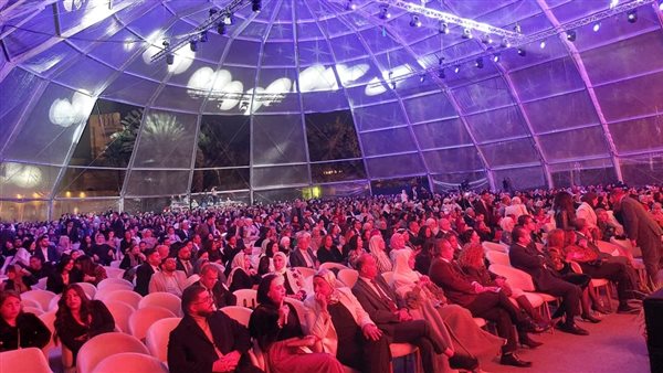 بحضور جماهيري كبير، مسرح النافورة يستعد لاستقبال وائل جسار