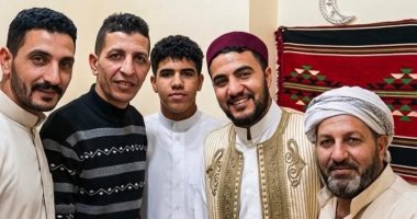 بعد 43 سنة بحث.. تفاصيل عثور إسلام بطل مسلسل حكاية نرجس على أهله (فيديو)
