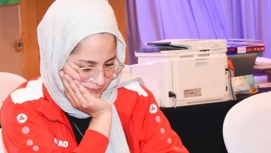 القضاة تنفرد بالصدارة وتقترب من لقب بطولة المملكة للشطرنج