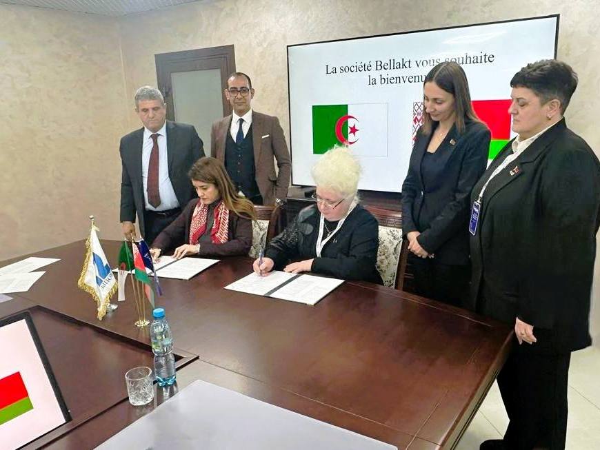 مجمع "جيبلي" يوقع اتفاق تعاون مع مؤسسة "بيلاكت" البيلاروسية لإنتاج حليب الرضع في الجزائر