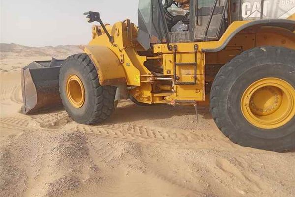 السلطة المحلية بمديرية رضوم تشيد بدور شركة الغاز في فتح خط ردمية منطقة الحامية