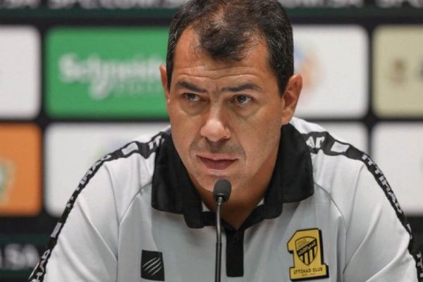 رسميا.. ضمك يعلن التعاقد مع البرازيلي فابيو كاريلي