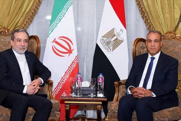 اتصال مصري إيراني لاحتواء التوتر الإقليمي ودعم مسار التفاوض