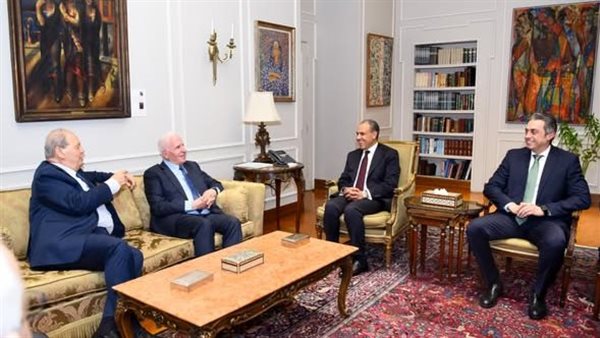 عبد العاطي يبحث مع رئيس "الوطني الفلسطيني" وأمين سر منظمة التحرير الأوضاع في غزة والضفة