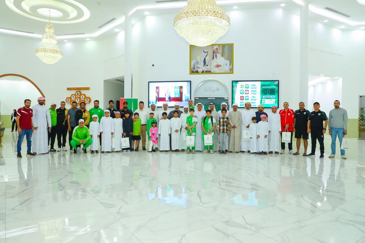 نادي دبا الحصن الرياضي يعقد ورشة تدريبية لأولياء أمور اللاعبين