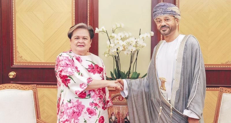 جلالة السلطان يتلقى رسالة خطية من رئيس جمهورية الفلبين