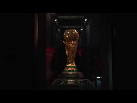 كرة القدم عرض كأس العالم على الجمهور بالجزائر بالعاصمة