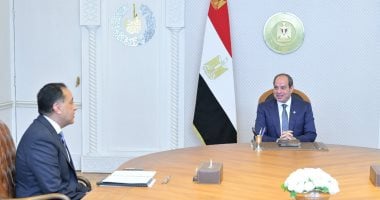 الرئيس السيسى يتشاور مع مصطفى مدبولى لإجراء تعديل على تشكيل الحكومة.. ويوجه بتحقيق عدد من الأهداف المحددة فى المحاور الخاصة بالأمن القومى والسياسة الخارجية والتنمية الاقتصادية والإنتاج والطاقة