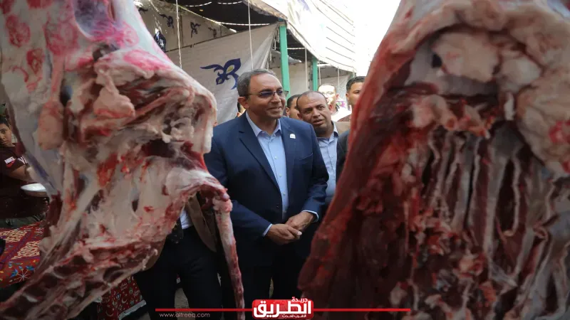 محافظ قنا يتفقد معرض ”أهلًا رمضان” بنجع حمادي ومبادرة حزب حماة الوطن لمحاربة الغلاء