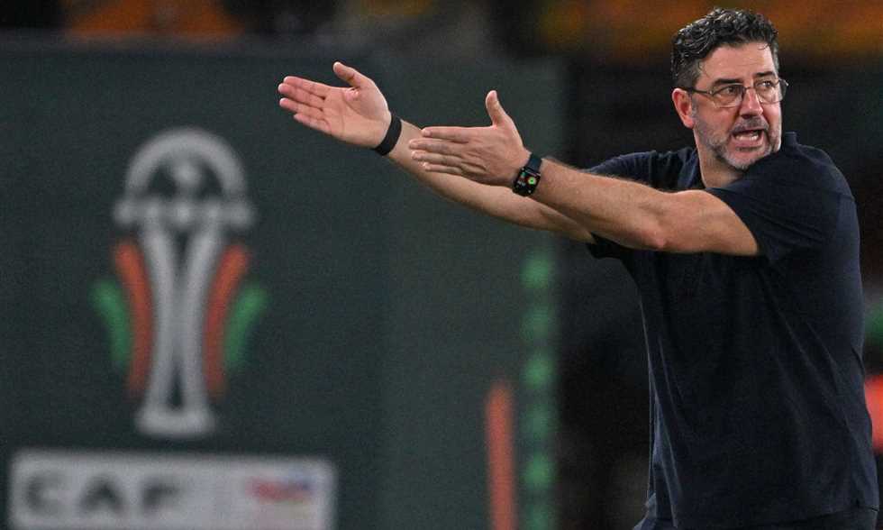 الوصل يعلن تعيين روي فيتوريا مديرا فنيا جديدا