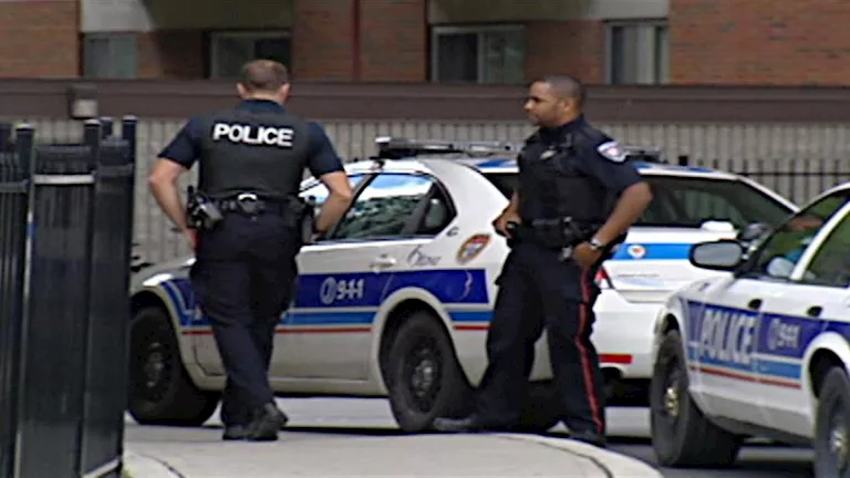 مقتل 8 أشخاص وإصابة 25 في إطلاق نار بمدرسة بكندا