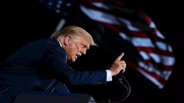 إسرائيل تحذّر ترامب: سنضرب إيران منفردين إذا تجاوزت الخط الأحمر