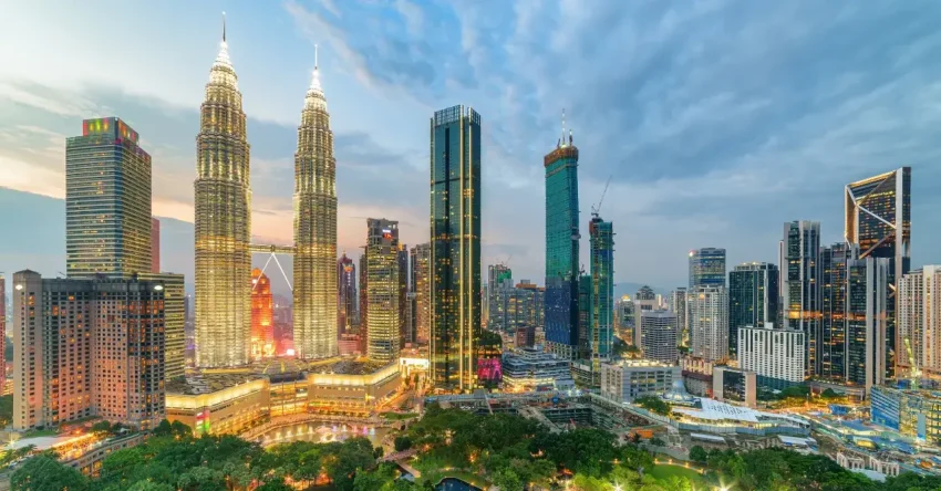 بالصور .. أفضل وجهات سياحية للمسافرين الإماراتيين في مارس 2026